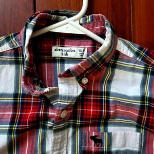 BUNDLE OF ABERCROMBIE KIDS BUTTON DOWNS SIZE 11/12.